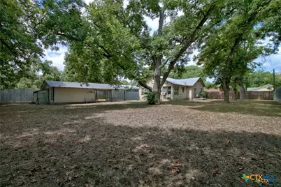 320 E Faust, New Braunfels, TX 78130 - Photo 14