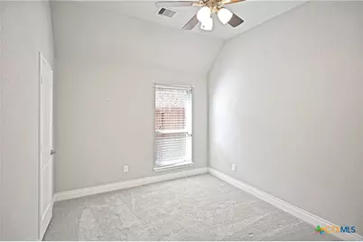 2016 Glen Hollow, Seguin, TX 78155 - Photo 10