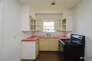 3605 E Rio Grande St, Victoria, TX 77901 - Photo 6