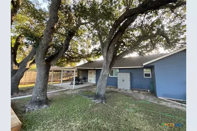109 Nantucket Avenue, Victoria, TX 77904 - Photo 22