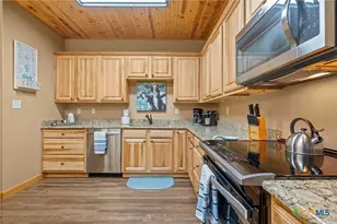 1554 Gruene Rd, New Braunfels, TX 78130 - Photo 12