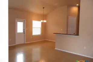 210 Stone Gate Dr, New Braunfels, TX 78130 - Photo 2