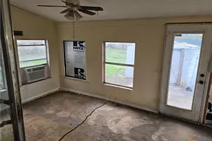 1002 S 7th St, Copperas Cove, TX 76522 - Photo 12