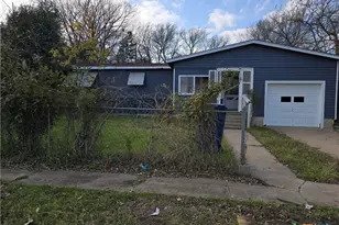 1002 S 7th St, Copperas Cove, TX 76522 - Photo 2