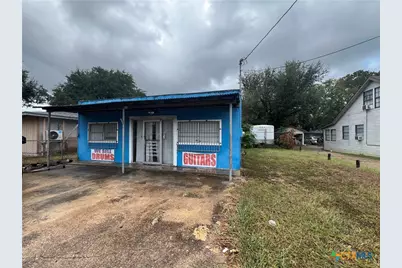 1513 E North Street, Victoria, TX 77901 - Photo 1