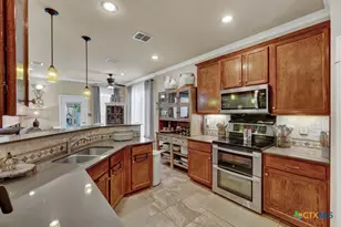 522 Pecos Cir, New Braunfels, TX 78130 - Photo 14