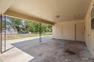1018 S 11th St, Temple, TX 76504 - Photo 22