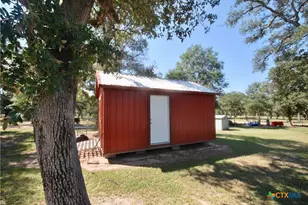 3033 Co Rd 18, Hallettsville, TX 77964 - Photo 24