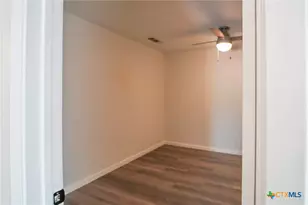 202 Beechwood, Victoria, TX 77901 - Photo 12