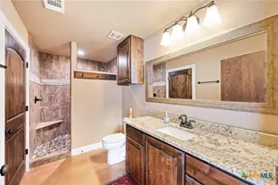 198 River Villas Ct, New Braunfels, TX 78132 - Photo 14