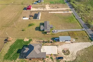 2877 Co Rd 463, Elgin, TX 78621 - Photo 24