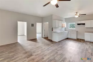 103 5th St, Seadrift, TX 77983 - Photo 10
