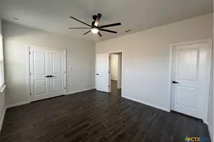 1228 Esplanade Pkwy, San Marcos, TX 78666 - Photo 8