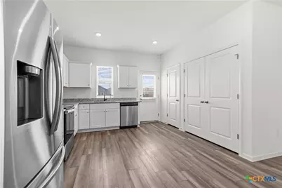 430 Line Of Fire Way, Jarrell, TX 76537 - Photo 10