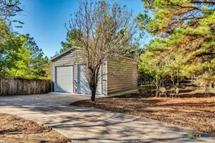 171 Pin Oak Crossing, Elgin, TX 78621 - Photo 36