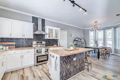 171 Pin Oak Crossing, Elgin, TX 78621 - Photo 12