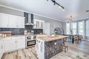 171 Pin Oak Crossing, Elgin, TX 78621 - Photo 12