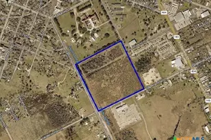 1304 SW Ben Jordan St, Victoria, TX 77901 - Photo 1