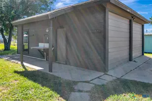 106 E Adams Ave, Port O'Connor, TX 77982 - Photo 34