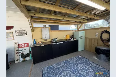 1116 S 2nd Street, Floresville, TX 78114 - Photo 26