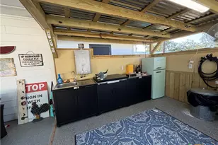 1116 S 2nd St, Floresville, TX 78114 - Photo 26