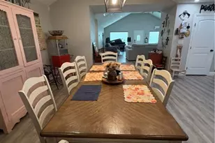 1116 S 2nd St, Floresville, TX 78114 - Photo 12