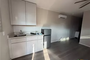 1116 S 2nd St, Floresville, TX 78114 - Photo 30