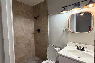 1116 S 2nd St, Floresville, TX 78114 - Photo 32