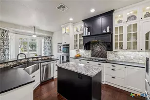 2259 Deer Run Ridge, New Braunfels, TX 78132 - Photo 10