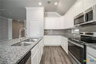 1203 Amber Dawn Dr, Temple, TX 76502 - Photo 14