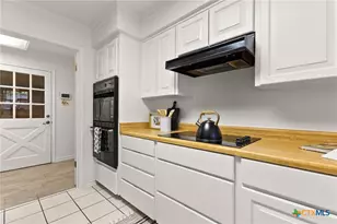 1633 Willow Ln, Seguin, TX 78155 - Photo 12