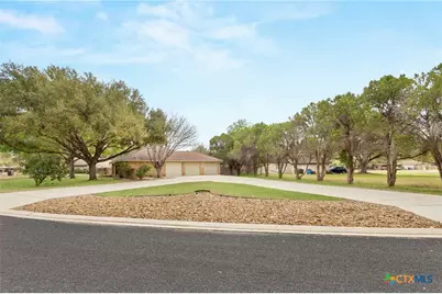 1633 Willow Lane, Seguin, TX 78155 - Photo 30