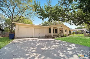 983 Hollyhock Ln, New Braunfels, TX 78130 - Photo 2