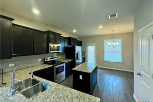 942 Pumpkin Rdg, New Braunfels, TX 78130 - Photo 4