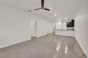 903 Wax Myrtle Ct, Killeen, TX 76543 - Photo 2