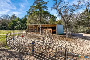 3590 Chuckwagon Rd, Luling, TX 78648 - Photo 24