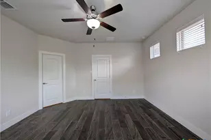 737 Milestone Pk, New Braunfels, TX 78130 - Photo 20