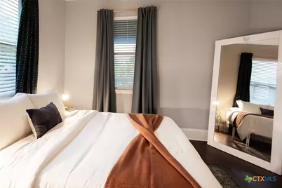 315 Sandmeyer Street, San Antonio, TX 78208 - Photo 18