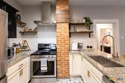 315 Sandmeyer Street, San Antonio, TX 78208 - Photo 6