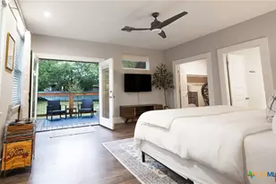 315 Sandmeyer St, San Antonio, TX 78208 - Photo 14