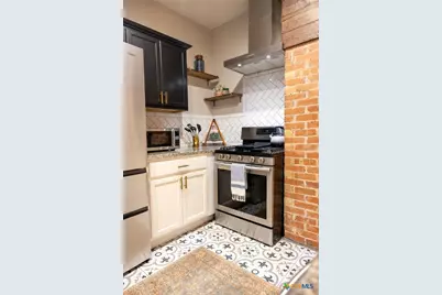 315 Sandmeyer Street, San Antonio, TX 78208 - Photo 8