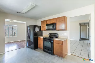 2111 Madison Court, Belton, TX 76513 - Photo 6