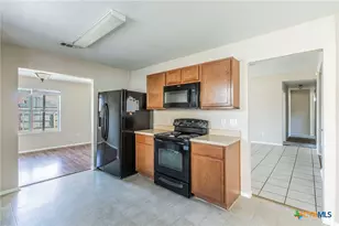 2111 Madison Ct, Belton, TX 76513 - Photo 6