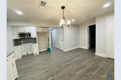 1115 W Main Street, Gatesville, TX 76528 - Photo 8