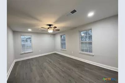 1115 W Main Street, Gatesville, TX 76528 - Photo 6