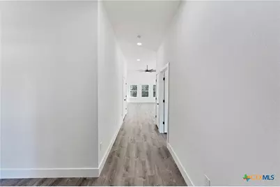 664 Rolling Hills Drive, Canyon Lake, TX 78133 - Photo 20