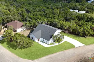 664 Rolling Hills Dr, Canyon Lake, TX 78133 - Photo 1