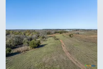 665 Sh 230 Loop, Smithville, TX 78957 - Photo 36