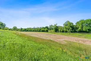 665 Sh 230 Loop, Smithville, TX 78957 - Photo 10