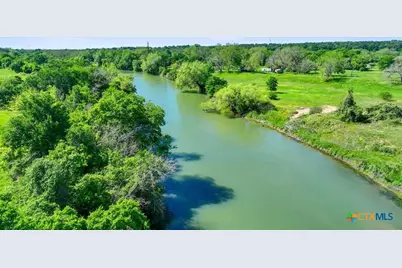 663 Sh 230 Loop, Smithville, TX 78957 - Photo 18